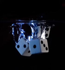 dices in water